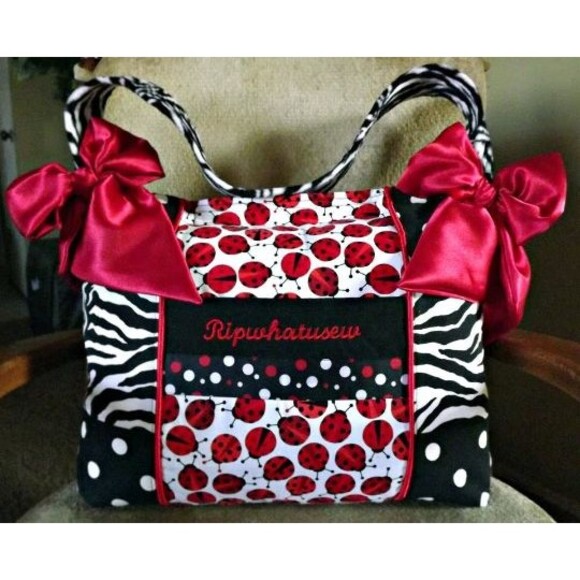Handmade Personalizable Ladybug Diaper Bag 3 Pockets Red Bows Faux Fur polka Dot - Picture 5 of 7